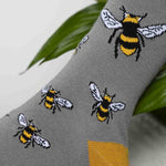 bee bambo socks-moisture wicking