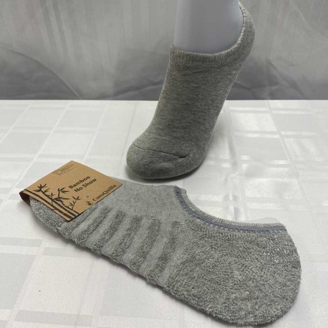 bamboo cozy no show sock in grey