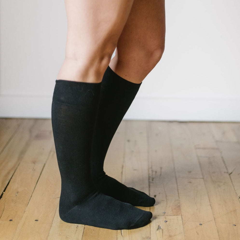knee high bamboo socks side view