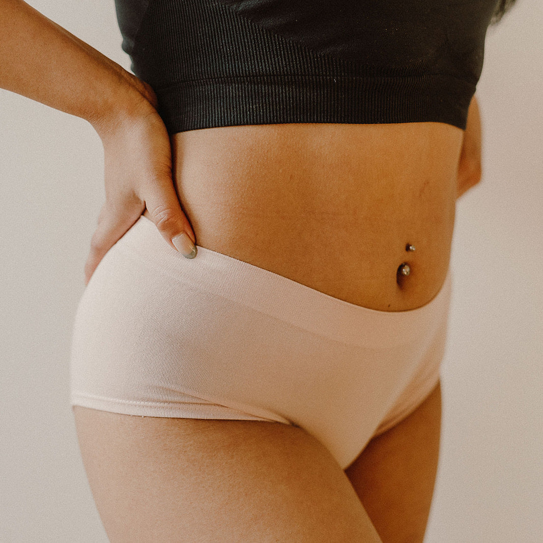 bamboo boy short dusty rose