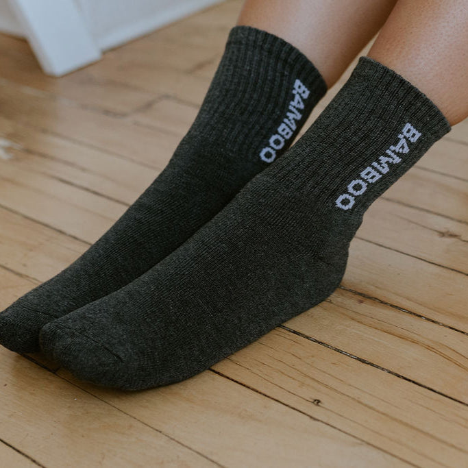 mid sport bamboo breathable socks in dark grey 