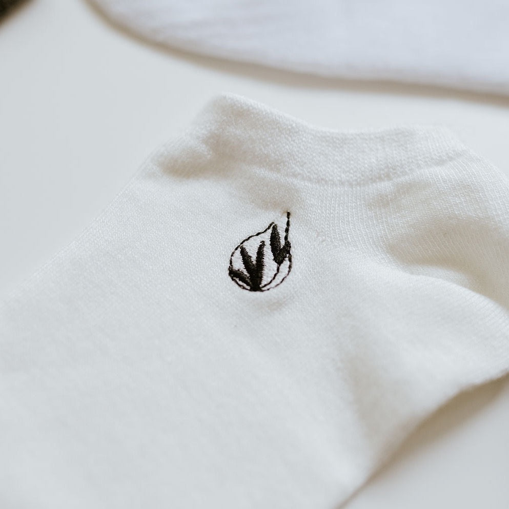 white sporty bamboo socks