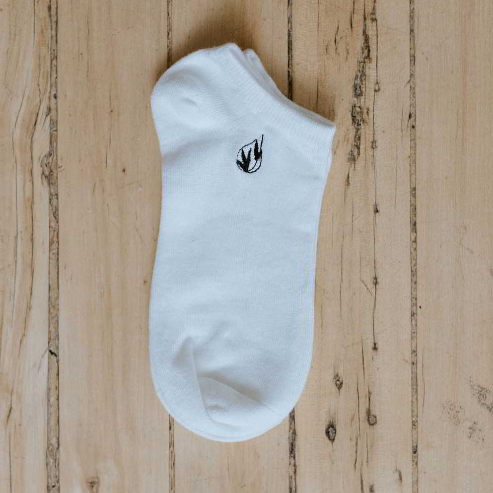 white breathable bamboo everyday ankle sock 